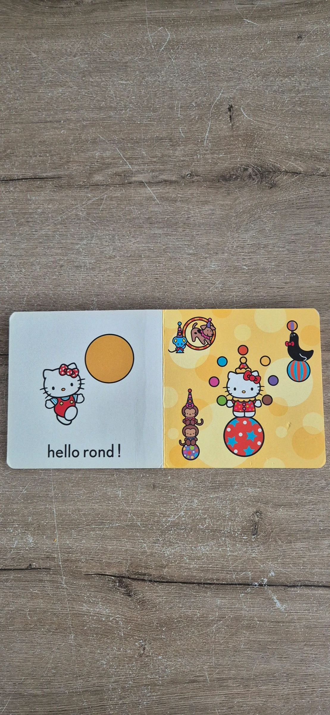 Libro Hello Kitty: ¡Hola a las formas! – photo 3